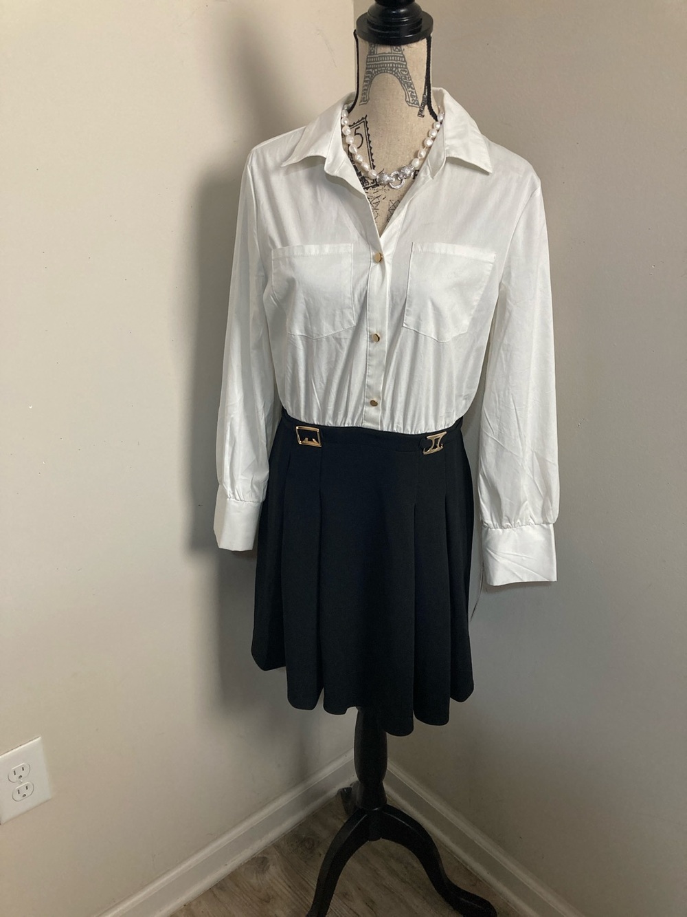 Enfocus Studio White Button-Front Blouse LS with Black Pleated Mini Skirt